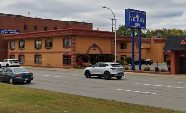Travelodge  - Dearborn Location Is Victory Inn (newer photo)